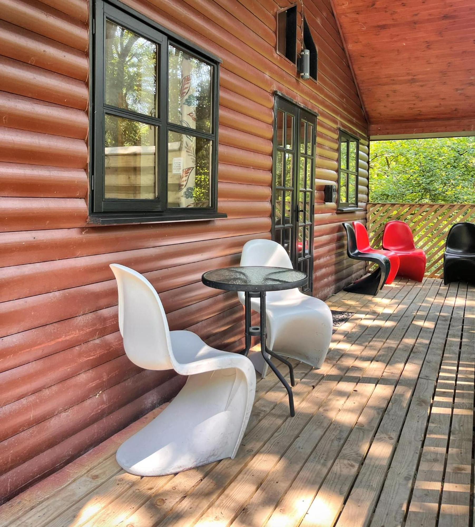 Goldcrest 3-hot Tub-woodland Lodges-carmarthenshire-tenby Carmarthen
